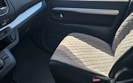 Opel Zafira Life I, 2020 год, 4 150 000 рублей, 8 фотография