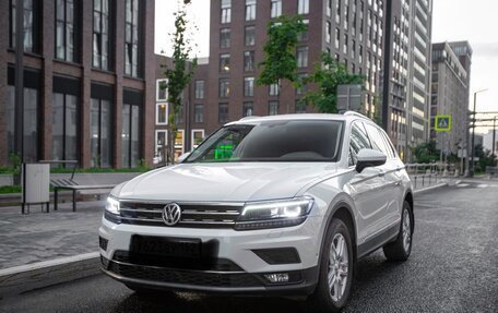 Volkswagen Tiguan II, 2017 год, 2 800 000 рублей, 1 фотография