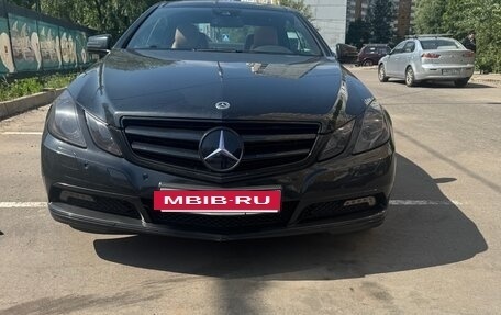 Mercedes-Benz E-Класс, 2010 год, 1 700 000 рублей, 4 фотография