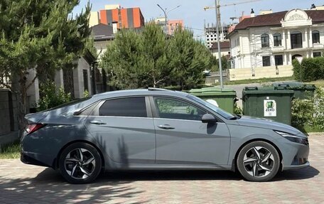 Hyundai Elantra, 2022 год, 1 550 000 рублей, 3 фотография