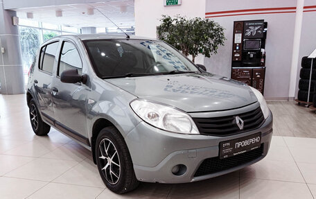Renault Sandero I, 2013 год, 374 000 рублей, 3 фотография