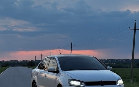 Volkswagen Polo VI (EU Market), 2011 год, 750 000 рублей, 3 фотография