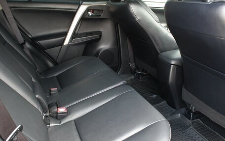 Toyota RAV4, 2014 год, 1 995 000 рублей, 27 фотография