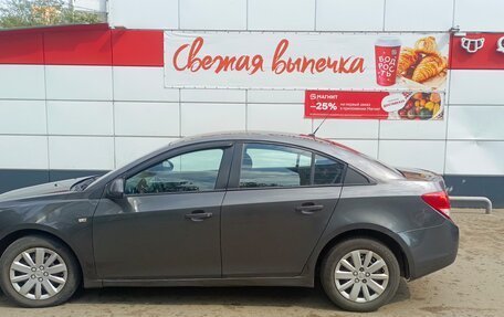 Chevrolet Cruze II, 2011 год, 585 000 рублей, 8 фотография