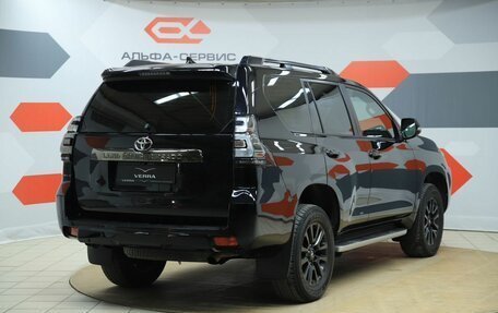 Toyota Land Cruiser Prado 150 рестайлинг 2, 2020 год, 5 490 000 рублей, 5 фотография