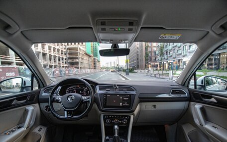 Volkswagen Tiguan II, 2017 год, 2 800 000 рублей, 13 фотография