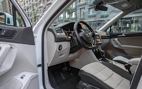 Volkswagen Tiguan II, 2017 год, 2 800 000 рублей, 20 фотография