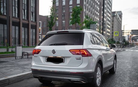 Volkswagen Tiguan II, 2017 год, 2 800 000 рублей, 32 фотография