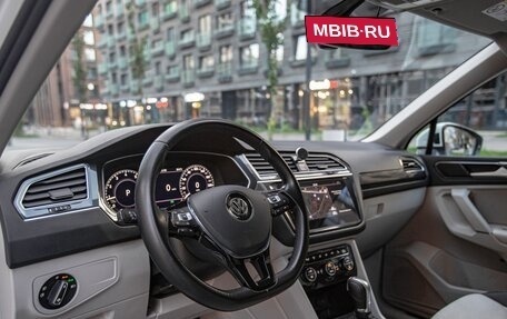 Volkswagen Tiguan II, 2017 год, 2 800 000 рублей, 19 фотография