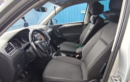 Volkswagen Tiguan II, 2019 год, 1 850 000 рублей, 2 фотография