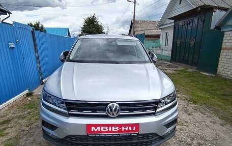 Volkswagen Tiguan II, 2019 год, 1 850 000 рублей, 4 фотография