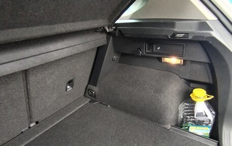 Volkswagen Tiguan II, 2019 год, 1 850 000 рублей, 15 фотография