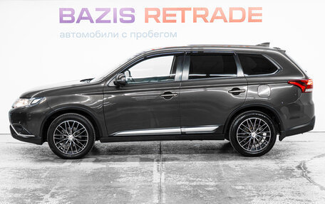 Mitsubishi Outlander III рестайлинг 3, 2019 год, 2 015 000 рублей, 8 фотография