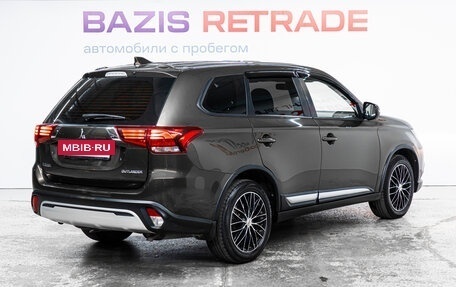 Mitsubishi Outlander III рестайлинг 3, 2019 год, 2 015 000 рублей, 5 фотография