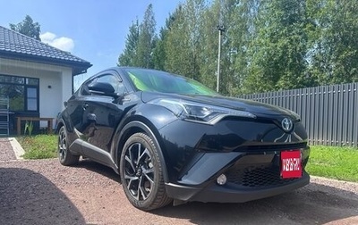 Toyota C-HR I рестайлинг, 2017 год, 1 750 000 рублей, 1 фотография