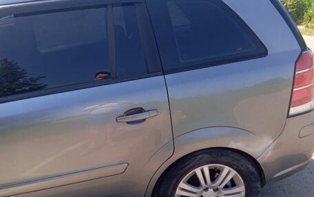 Opel Zafira B, 2007 год, 520 000 рублей, 25 фотография