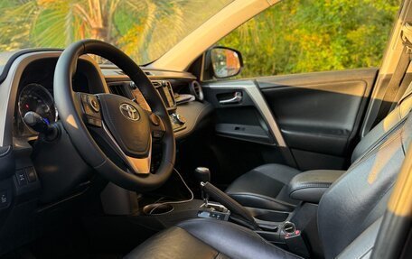 Toyota RAV4, 2014 год, 1 900 000 рублей, 8 фотография