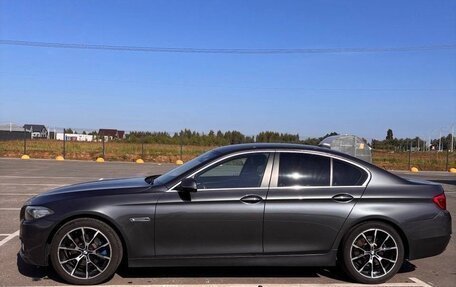 BMW 5 серия, 2016 год, 2 350 000 рублей, 2 фотография