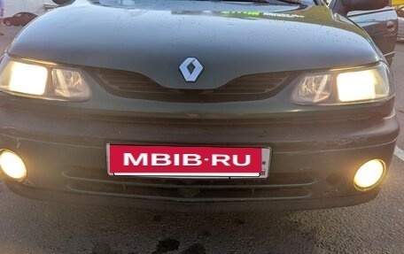 Renault Laguna II, 2000 год, 280 000 рублей, 2 фотография