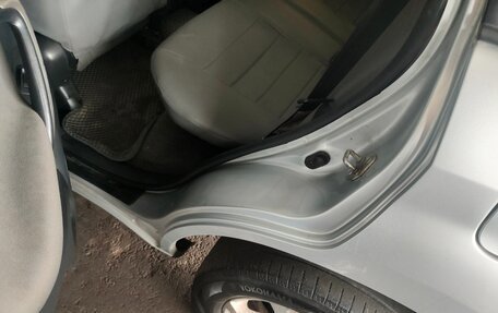 Toyota RAV4, 2004 год, 490 000 рублей, 10 фотография
