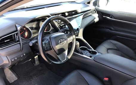Toyota Camry, 2019 год, 2 820 000 рублей, 24 фотография