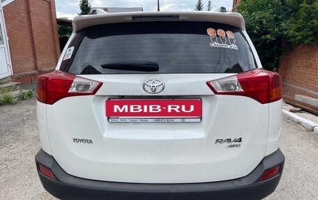 Toyota RAV4, 2014 год, 1 800 000 рублей, 5 фотография