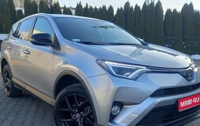 Toyota RAV4, 2018 год, 1 800 000 рублей, 1 фотография