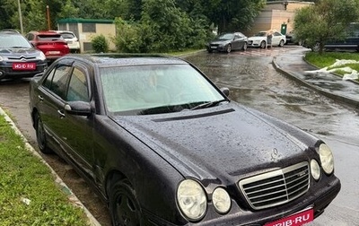 Mercedes-Benz E-Класс, 2000 год, 550 000 рублей, 1 фотография