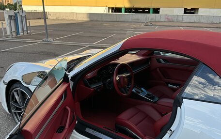 Porsche 911, 2020 год, 15 200 000 рублей, 9 фотография