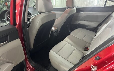 Hyundai Elantra VI рестайлинг, 2017 год, 1 000 000 рублей, 11 фотография