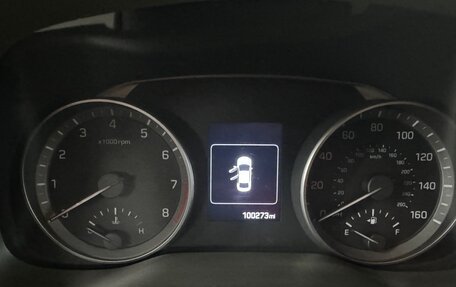 Hyundai Elantra VI рестайлинг, 2017 год, 1 000 000 рублей, 5 фотография