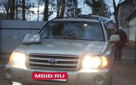 Toyota Highlander III, 2003 год, 1 990 000 рублей, 11 фотография