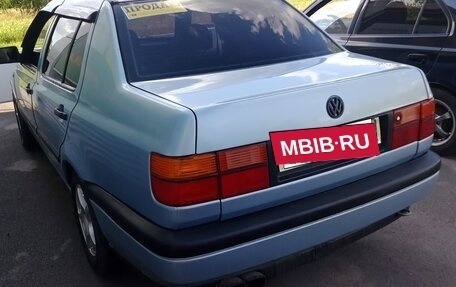 Volkswagen Vento, 1993 год, 260 000 рублей, 5 фотография