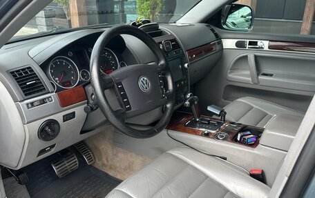 Volkswagen Touareg III, 2005 год, 707 000 рублей, 6 фотография