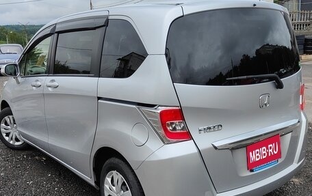 Honda Freed I, 2016 год, 1 330 000 рублей, 4 фотография