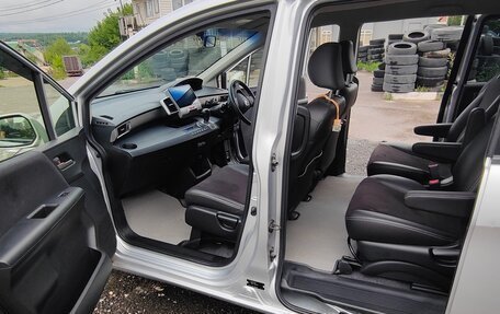 Honda Freed I, 2016 год, 1 330 000 рублей, 10 фотография
