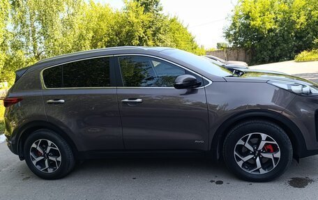 KIA Sportage IV рестайлинг, 2019 год, 2 300 000 рублей, 2 фотография