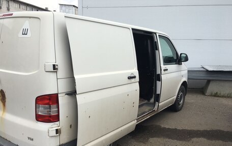 Volkswagen Transporter T5 рестайлинг, 2011 год, 1 000 000 рублей, 9 фотография