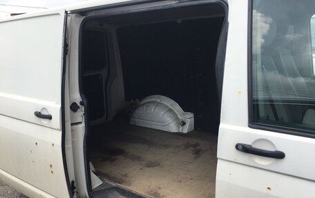 Volkswagen Transporter T5 рестайлинг, 2011 год, 1 000 000 рублей, 10 фотография