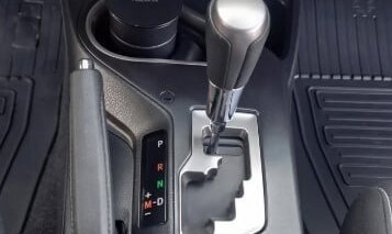 Toyota RAV4, 2018 год, 1 800 000 рублей, 11 фотография