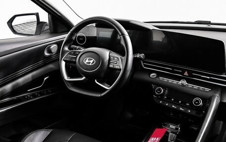 Hyundai Elantra, 2023 год, 2 079 000 рублей, 9 фотография