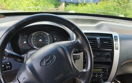 Hyundai Tucson III, 2007 год, 900 000 рублей, 1 фотография