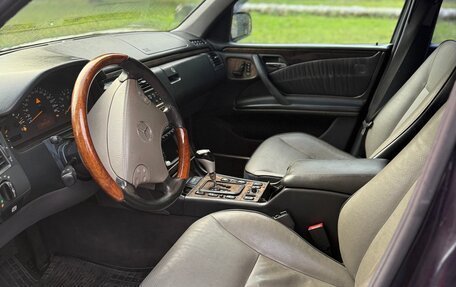 Mercedes-Benz E-Класс, 2000 год, 550 000 рублей, 5 фотография
