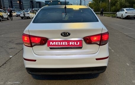 KIA Rio III рестайлинг, 2015 год, 530 000 рублей, 8 фотография