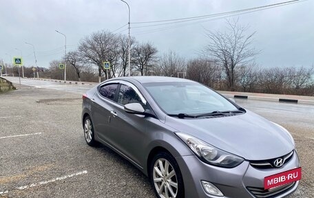 Hyundai Avante, 2011 год, 895 000 рублей, 2 фотография
