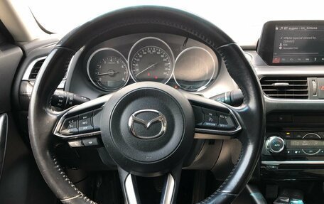 Mazda 6, 2017 год, 1 930 000 рублей, 11 фотография