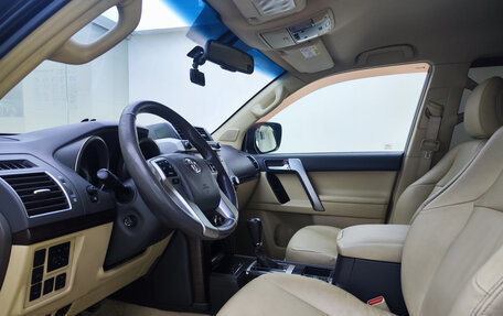 Toyota Land Cruiser Prado 150 рестайлинг 2, 2014 год, 3 582 000 рублей, 16 фотография