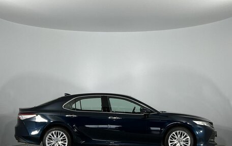Toyota Camry, 2019 год, 2 880 000 рублей, 4 фотография