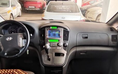 Hyundai Grand Starex Grand Starex I рестайлинг 2, 2011 год, 1 045 000 рублей, 6 фотография