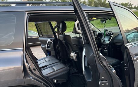 Toyota Land Cruiser Prado 150 рестайлинг 2, 2019 год, 5 800 000 рублей, 6 фотография